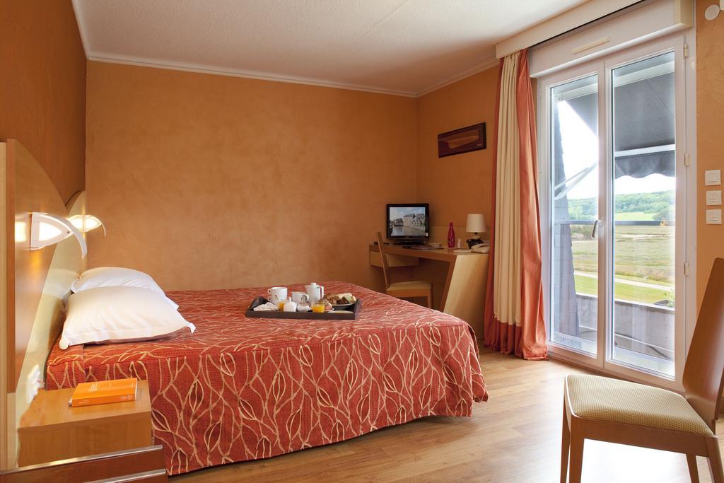 Hotel Sports & Spa - La Voile D'Or Sables-dʼOr-les-Pins Exterior foto