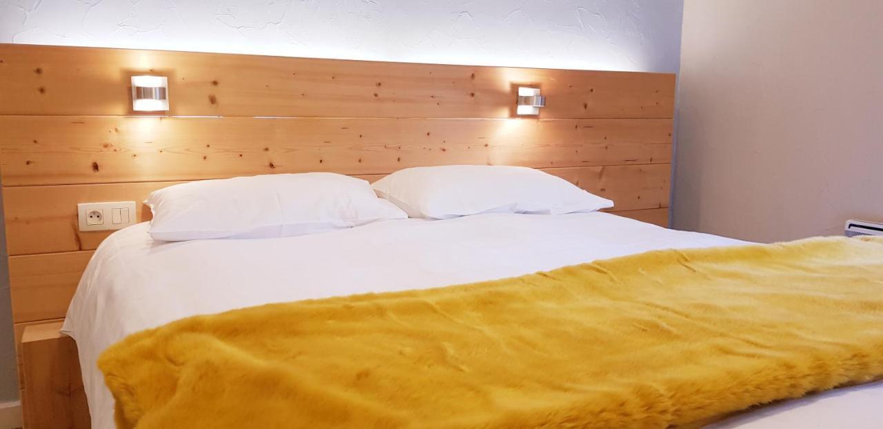 Hotel Sports & Spa - La Voile D'Or Sables-dʼOr-les-Pins Exterior foto